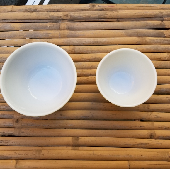 Vintage Pyrex Bowls - Picture 3 of 3